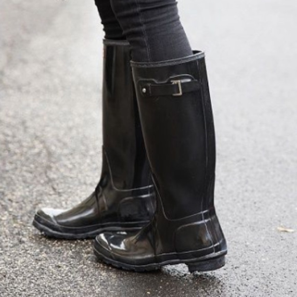 Distressed black Hunter rain boots